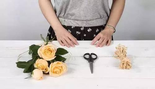  【最简单】干花制作教程：把七夕收到的鲜花美丽定格，做个干花漂流瓶