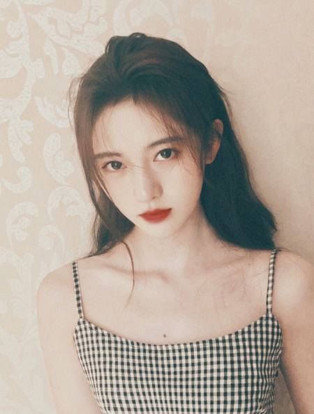  『夏季』明星们夏季吊带装，刘亦菲的系带款太惹眼