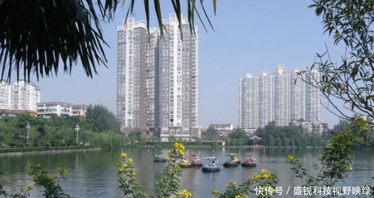 湖南这城市太有“面子”，未来再建3座高铁和高速，长沙只能羡慕