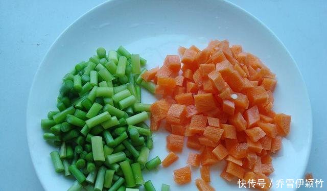  荤素■这碗炒饭学会了，再也不怕剩米饭，荤素搭配做便当真好
