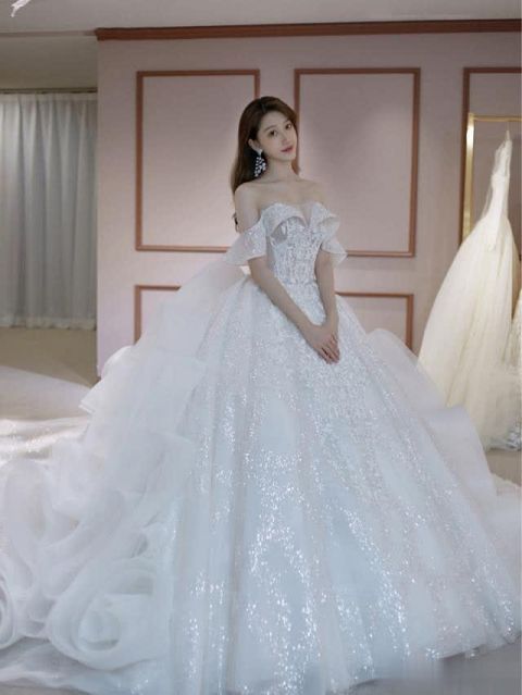  『姐穿婚纱的照片便着』小姐姐太美了 心动了