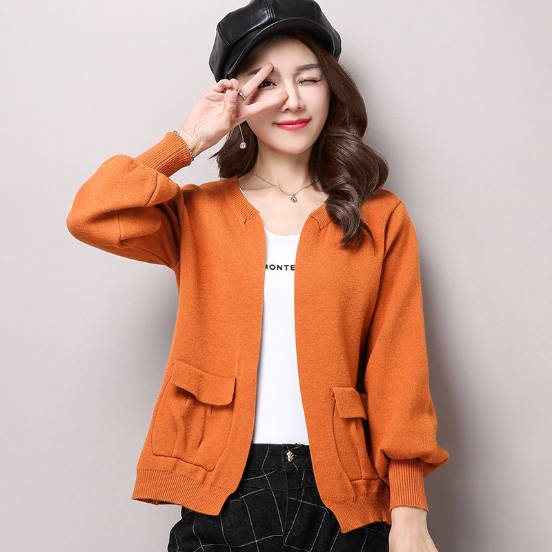 70后老婆越来越会打扮!薄开衫+高跟鞋，减龄洋气惊艳众人