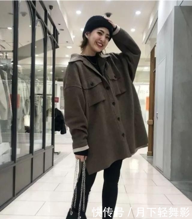  冬季：冬季穿搭如何增添层次度？一顶毛帽让你展现格外注目的时尚焦点