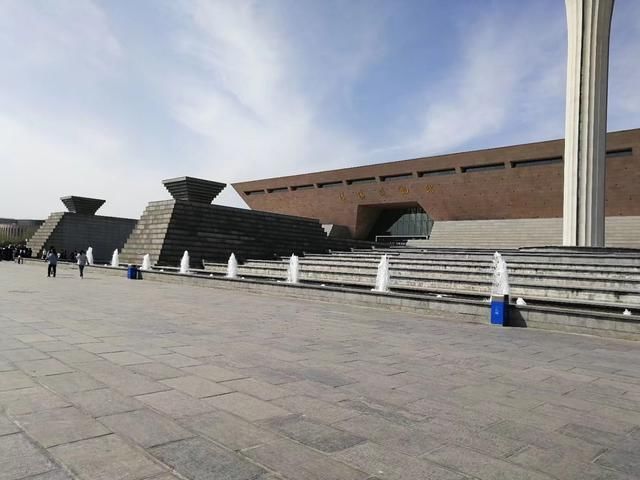 洛阳哪里好玩?来，看这里!