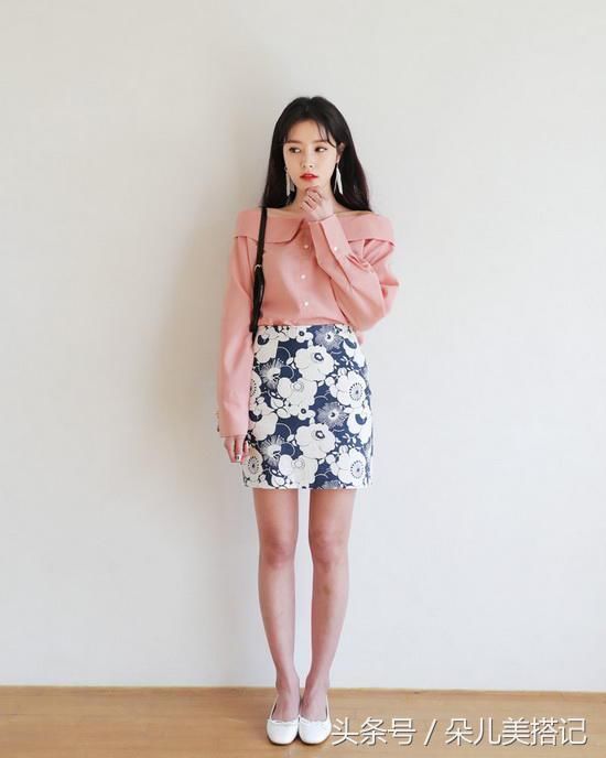 皮肤黄穿衣服好看?这几种穿搭绝对美!