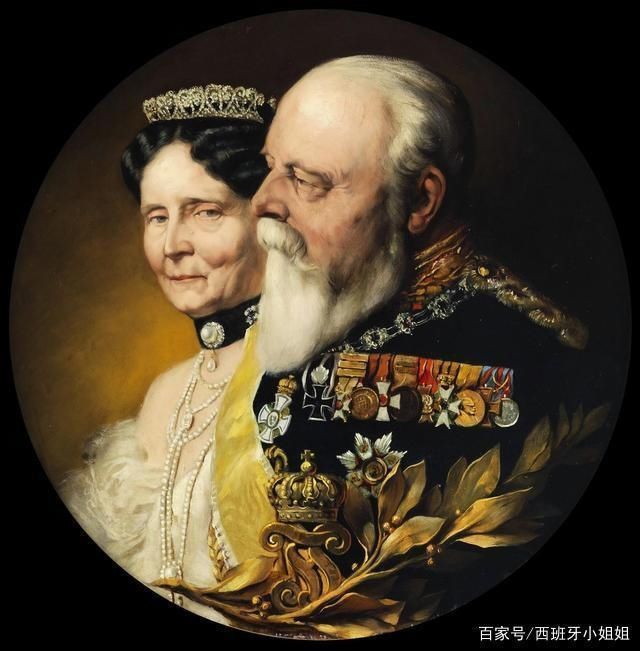  「梳子王冠」koch的光芒在这些王冠上继续闪耀，3顶冠冕最爱的还是大梳子