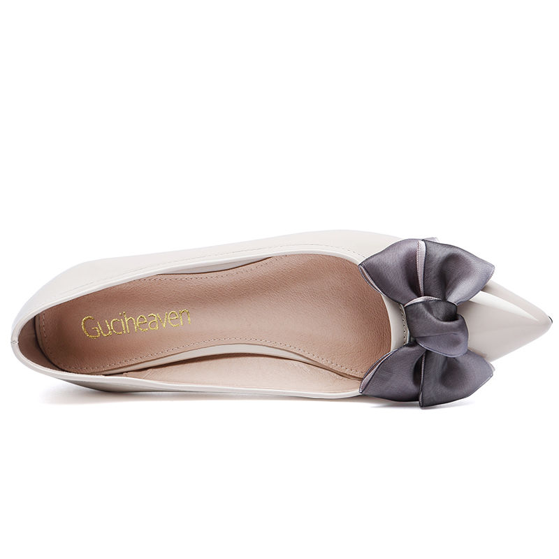 不得了,今年入秋流行穿“瓢鞋”,精致百搭,让你的玉足更迷人