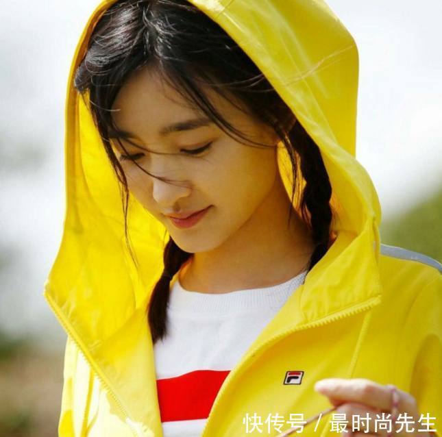 素颜女神王丽坤,你的旧照出卖了你的双眼皮