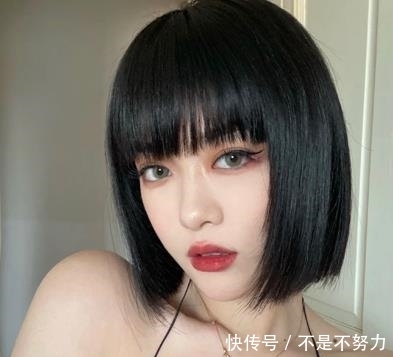 『妹妹』短发穿搭也可以很甜美!可甜可盐可娇俏!短发妹妹学习起来!