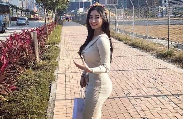 120斤胖女神，体态丰腴双腿高挑，网友：腰细就是好看！