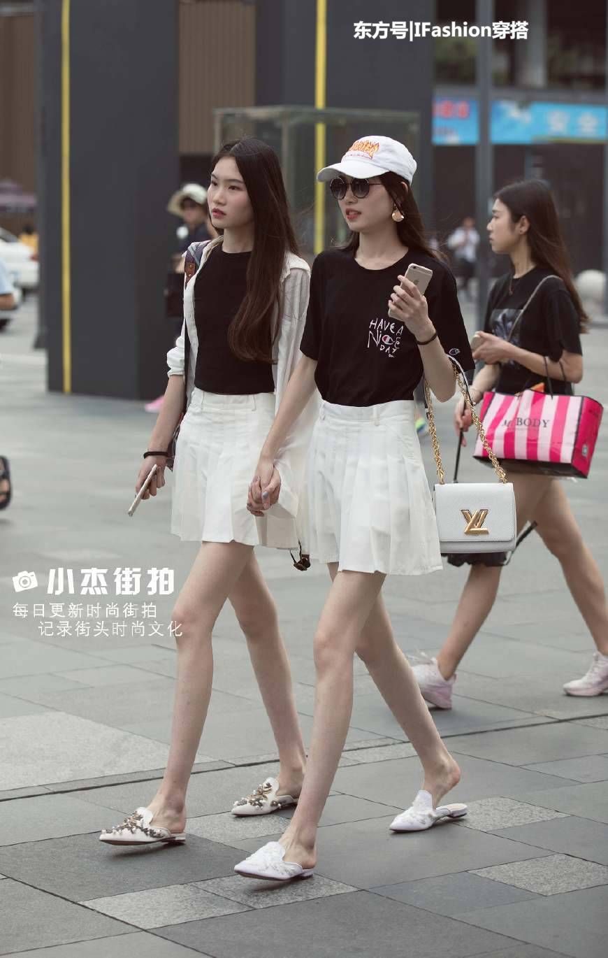 街拍闺蜜:腿长逆天的闺蜜们!养眼的不得了!