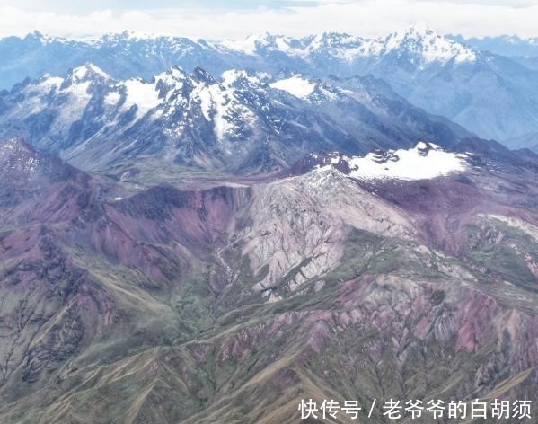 秘鲁悬崖上的胶囊酒店,距离地面高达120米,游客:我可不敢住