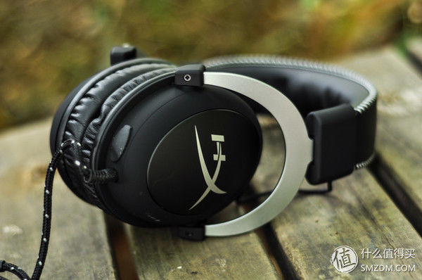 专业电竞耳机选暴风，吃鸡游戏快人一步