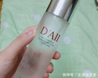 「女星」国人排队买兰蔻,娱乐圈女星却在排队买”经典国货”,个个堪比大牌