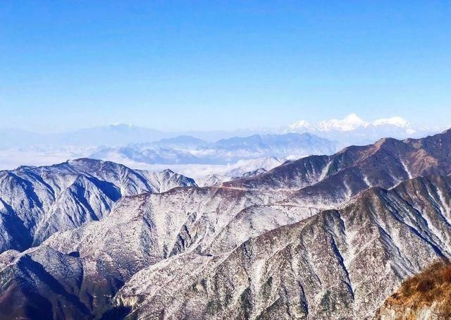 飙拢“川西咽喉”耍雪，打卡无边池的网红云海，元旦就去这！