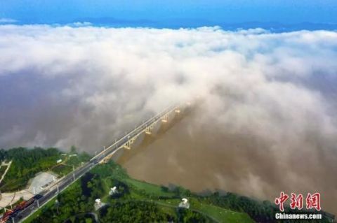 走！坐上这趟高铁，不仅能欣赏风景，还能看到历史