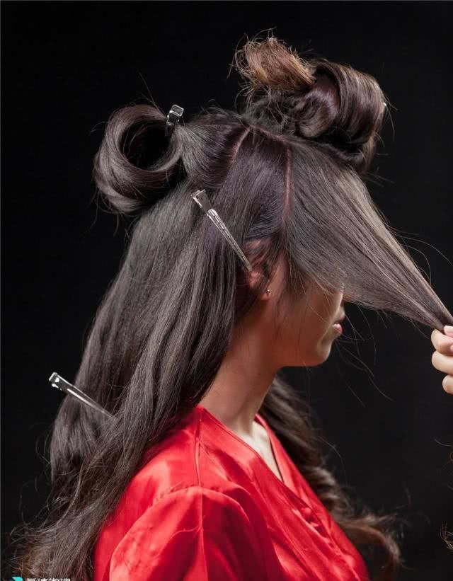  前额区：新中式风格造型设计——编辫盘发