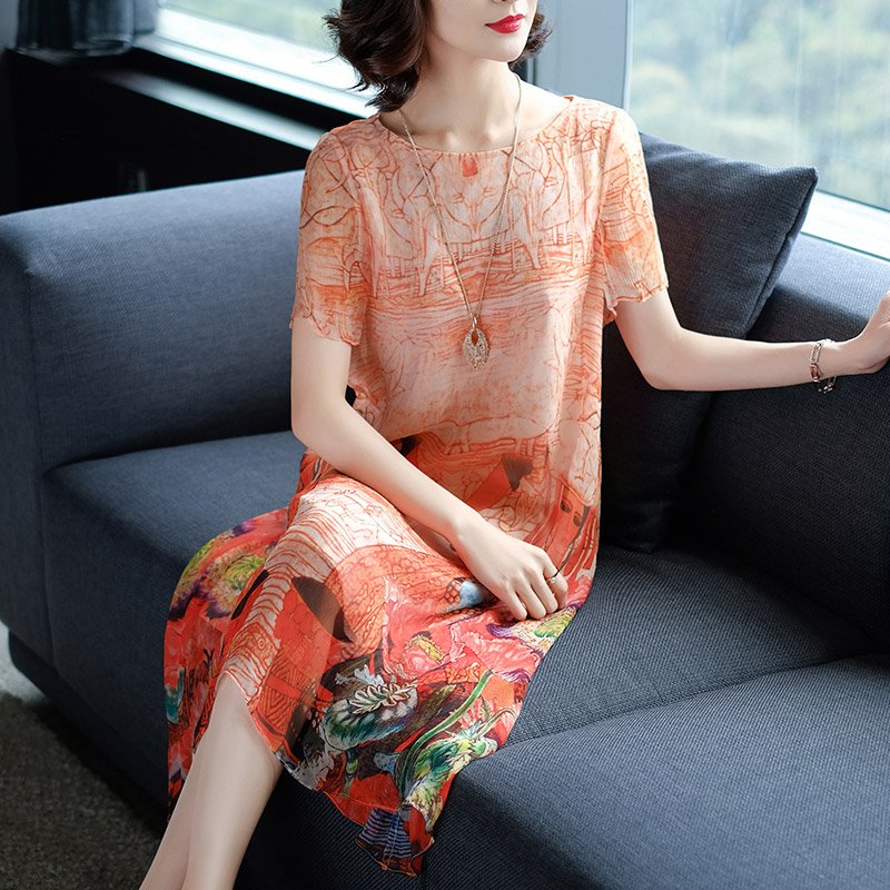 难怪都穿素雅裙，的确很好看，7080后穿不俗不媚显高贵