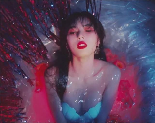 金泫雅｜19禁的性感小野马回归了，她为何如此迷人？