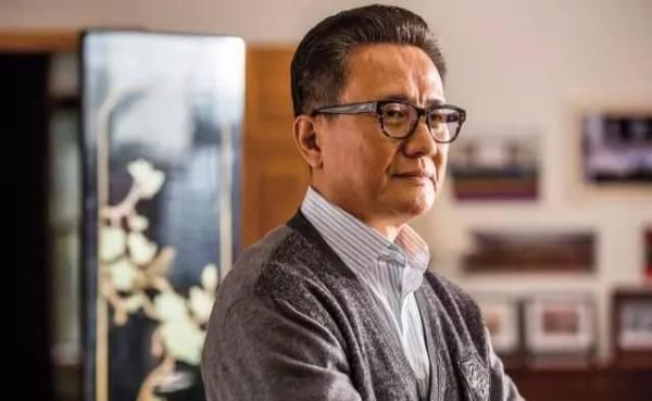 人民的名义：此人关键时刻离开汉东省，如果他回来，李达康危险了