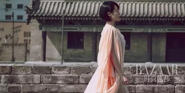 《邪不压正》,用戏服带你走入姜文“讲究才是根本”的民国时代