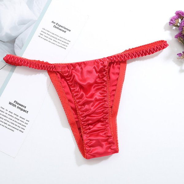 女人的三角裤要注重，好的三角裤能呵护肌肤，更能呵护你的健康