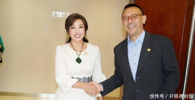 穿的时尚的图片