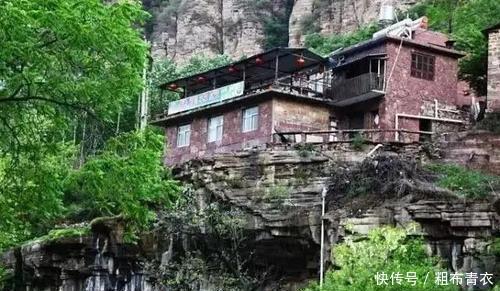 在河南省和山西交界处,古村落风景不少于5A其中隐藏着140米瀑布