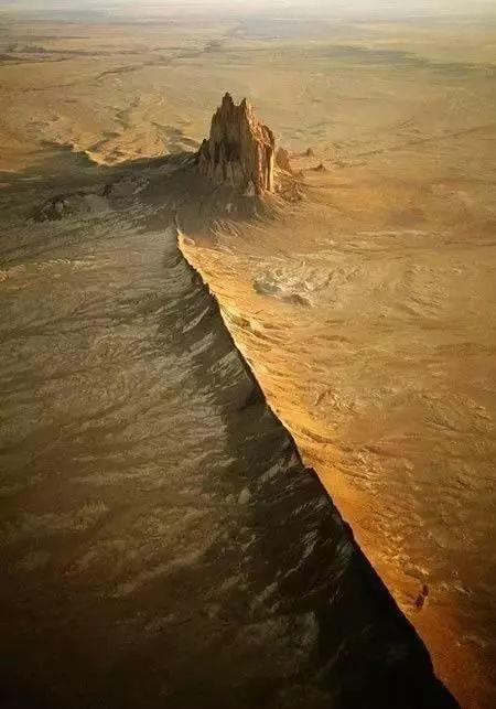 地球上的诡秘之地，中国竟然有2个，一般人不敢去！