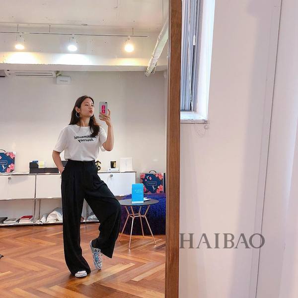 辣妈博主yona轻松有型的搭配超养眼！