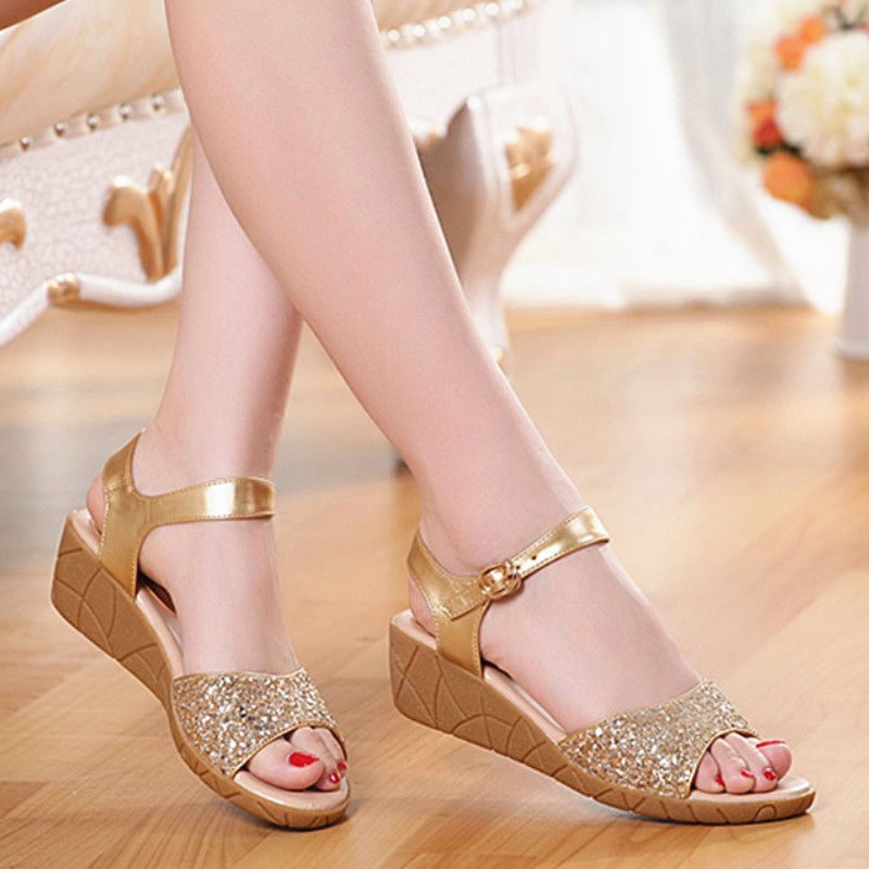 第一次见这么时尚的妈妈鞋，透气释热，千万别错过