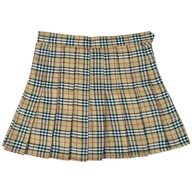 格纹元素称霸秋冬，复古吸睛，轻松出彩，不穿格纹你就out了