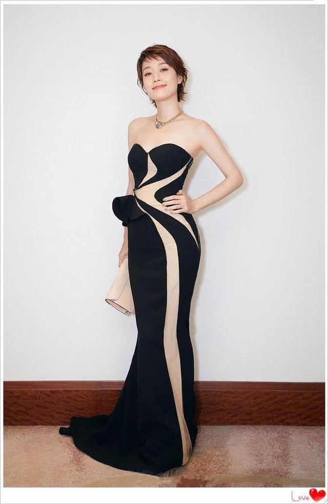 看完angelababy的抹胸裙，再看马伊琍的，我决定不剪短发了!