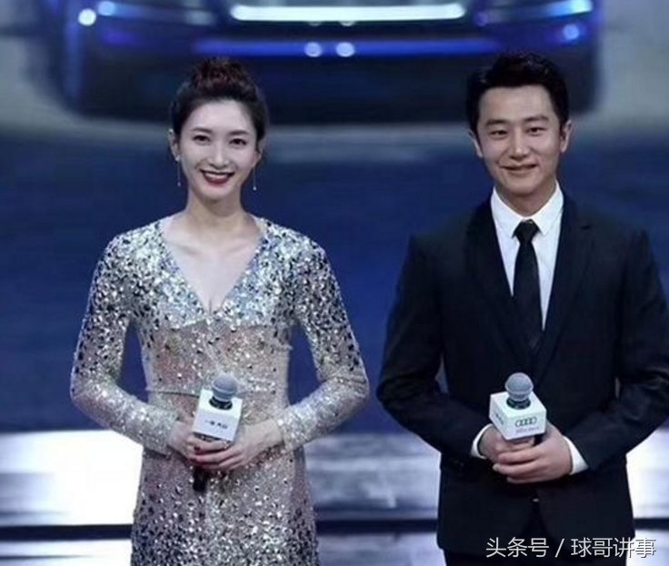 江疏影这腿没谁了，同台黄轩光腿长就赢了，网友:这短裙pick了!