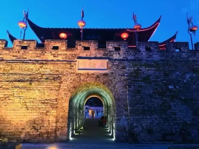 旅游必去的20个古镇,想去静静地待几天【2020热门旅游景点】