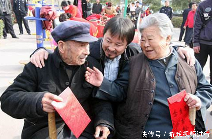 已满60岁的老人有福了，国家给你们四项补贴，每月最少200元