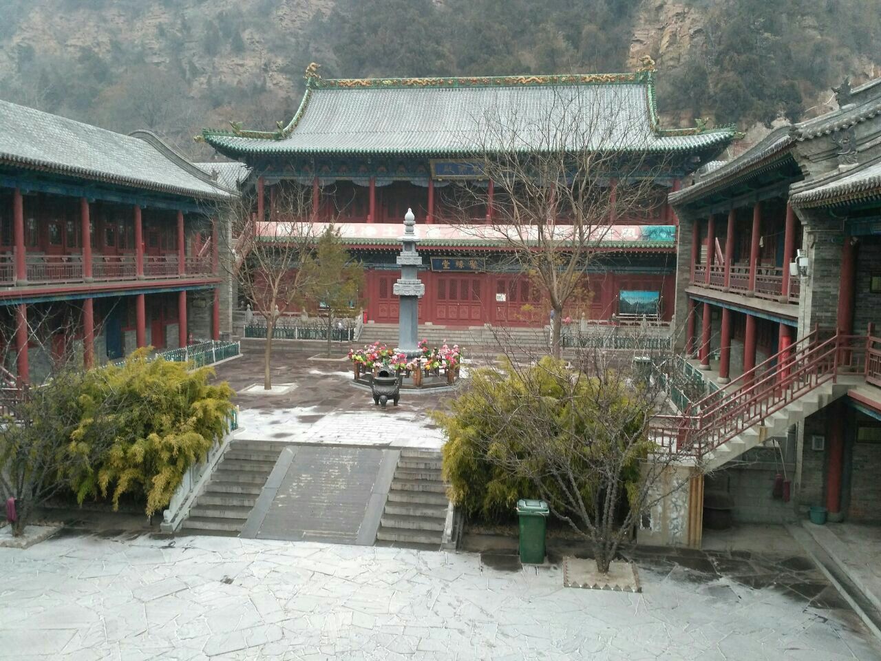 山西被忽略的寺庙，是全国重点佛教寺院，有千年历史，就在吕梁