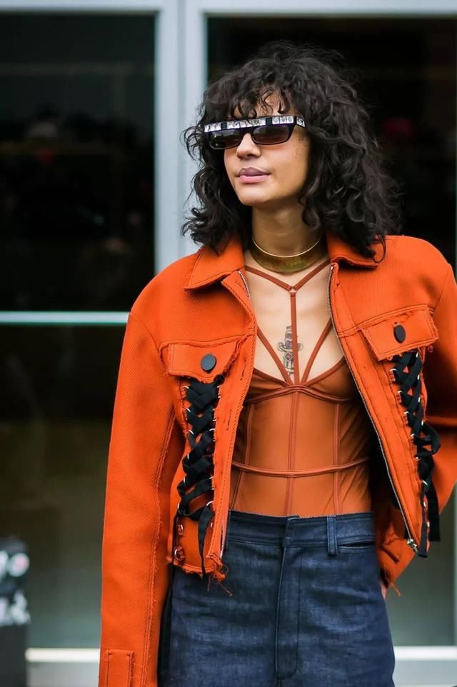 买来只穿过两次的运动服，还能这么搭？