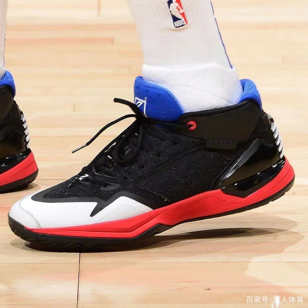  『球员』NBA球员上脚：伦纳德的NB篮球鞋，除了签名鞋还有低帮版！