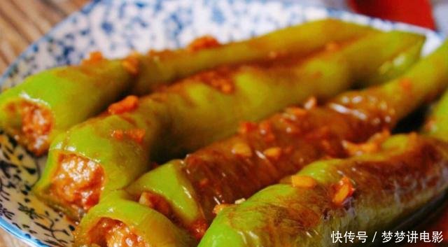 『辣椒』包饺子剩下的肉馅这么做,鲜香下饭超好吃,一上桌就抢光,不够吃!