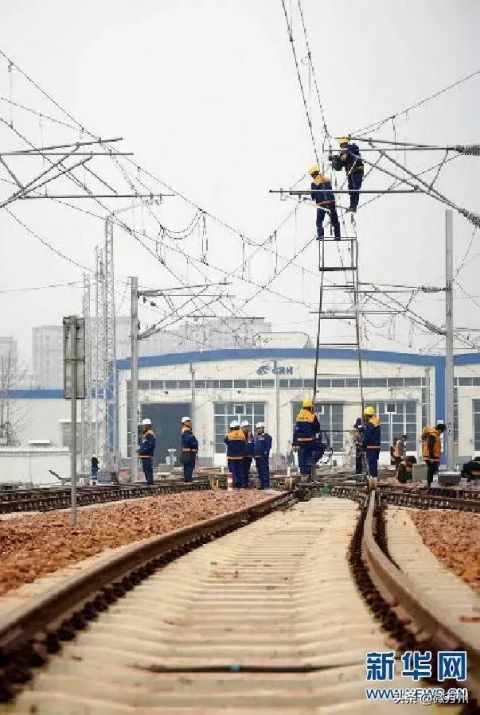 好消息！郑万高铁开始试车，开通进入倒计时！