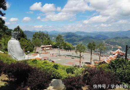  「蓬莱仙境」到坐落在蓬莱仙境的清水岩寺，朝拜清水祖师爷游览仙山风景。