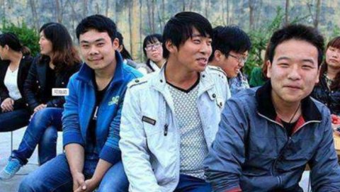  亲戚|年轻人回农村，为啥现在住几天就急着走了？老农：主要4个