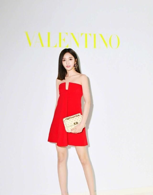  『女性』喜欢剪短发的女性可以试一试这款发型,时尚修颜,很减龄...
