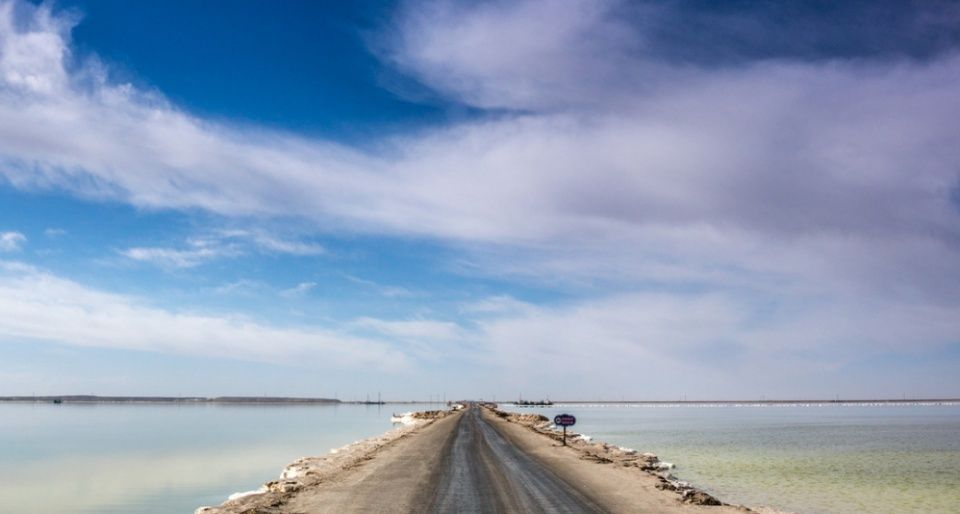  【人类】中国面积最大的盐湖，价值十二万亿，可供全世界人类食