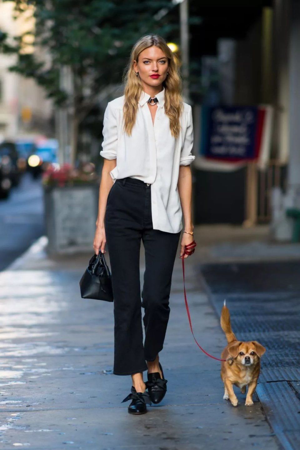  平底鞋+高腰裤穿得好，真没高跟鞋什么事了!