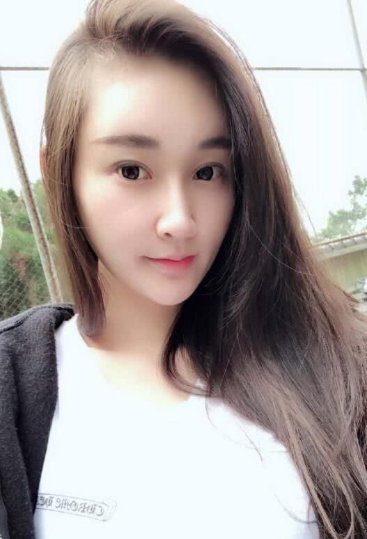 假疫苗老总儿媳被扒出，晒豪车名牌包包惹争议，一块表几十万！