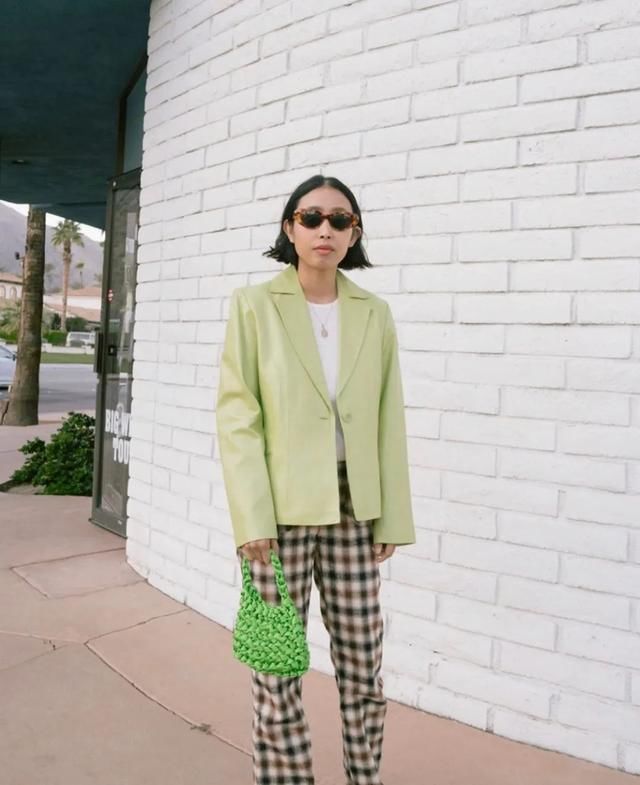  [格纹外套]教你美｜那么经典的格纹单品，你的衣柜里不会还没有吧？