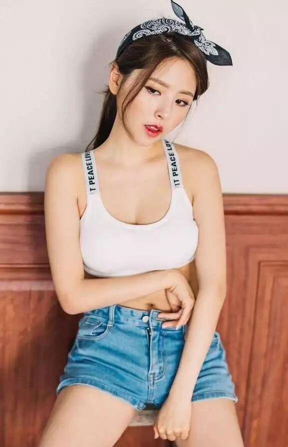 牛仔裤的魅力: 不仅仅是对牛仔裤的喜欢, 还有穿它的人