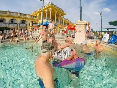 此国物价比西欧低一半，却比法国浪漫比瑞士美，让多少人想移民！